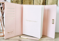 Porte carnet de notes en similicuir rose avec stylo assorti