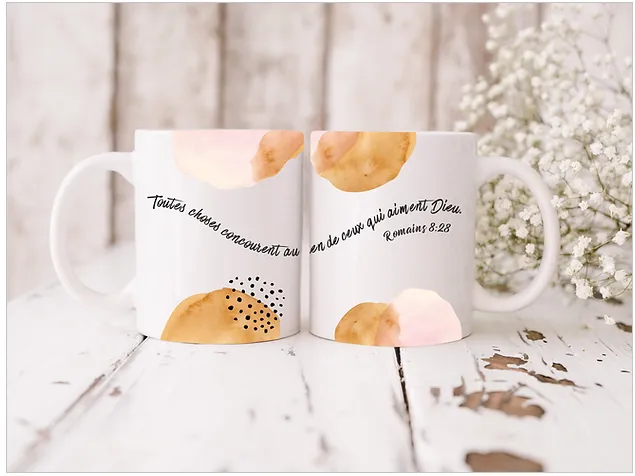 Tasse "Toutes choses concourent…" Romains 8.28

Tasse en céramique 330ml, passe au micro-onde...