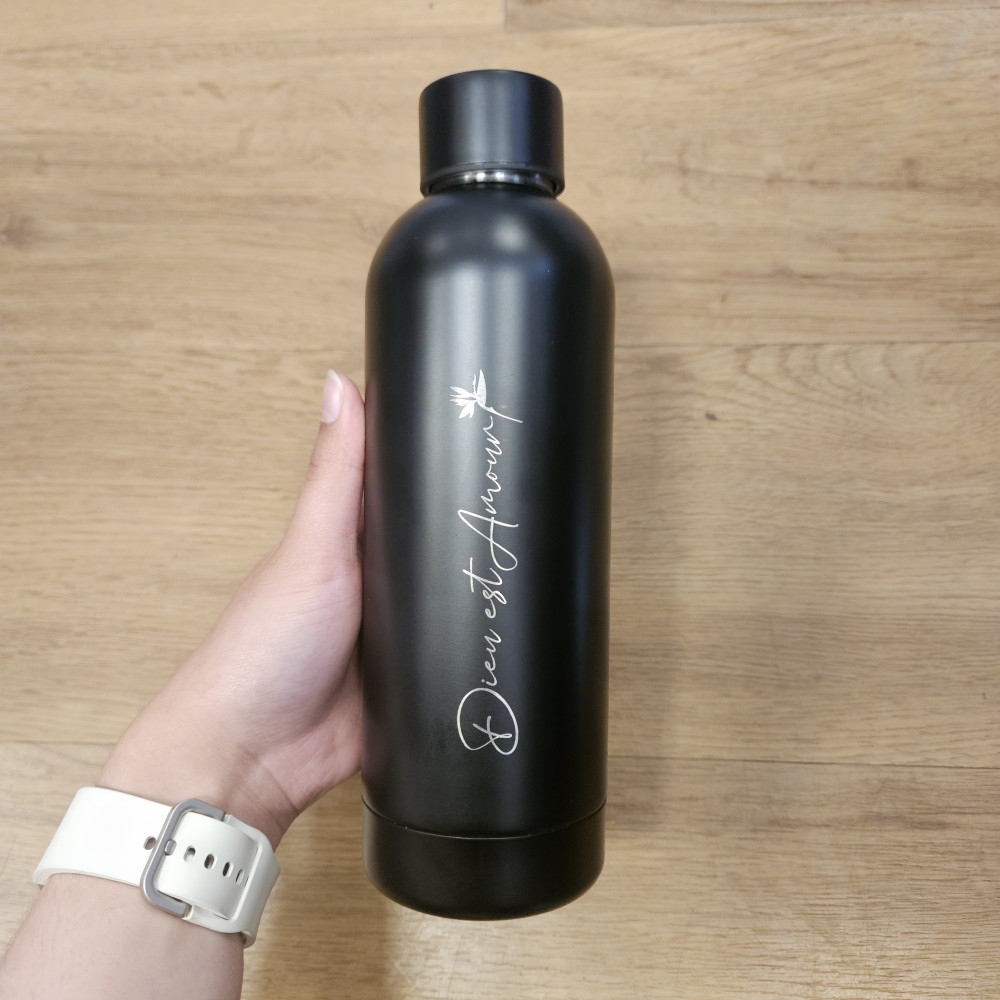 Bouteille isotherme noire « Dieu est amour »