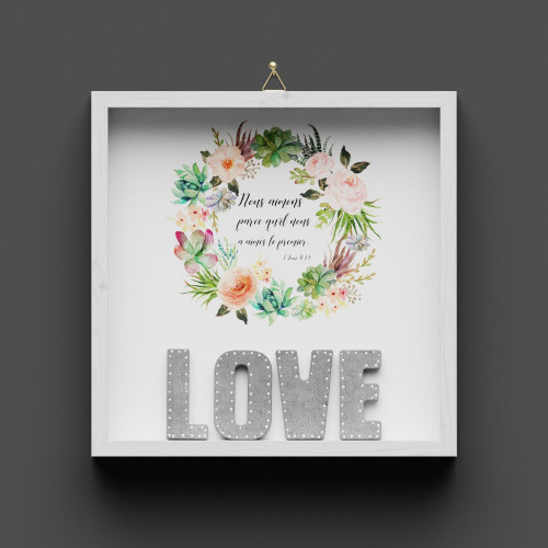 Cadre en bois LOVE - lettres ciment décor points blancs, cadre peint en blanc, avec crochet