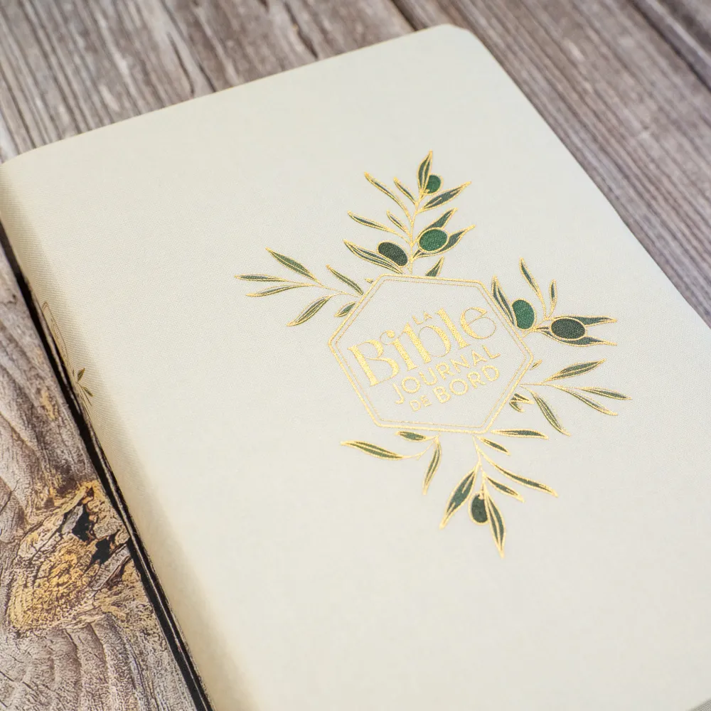 Bible Segond 21 Journal de bord - couverture souple, toile blanche avec motifs dorés Bible Segond 21 Journal de bord - couverture souple, toile blanche avec motifs dorés