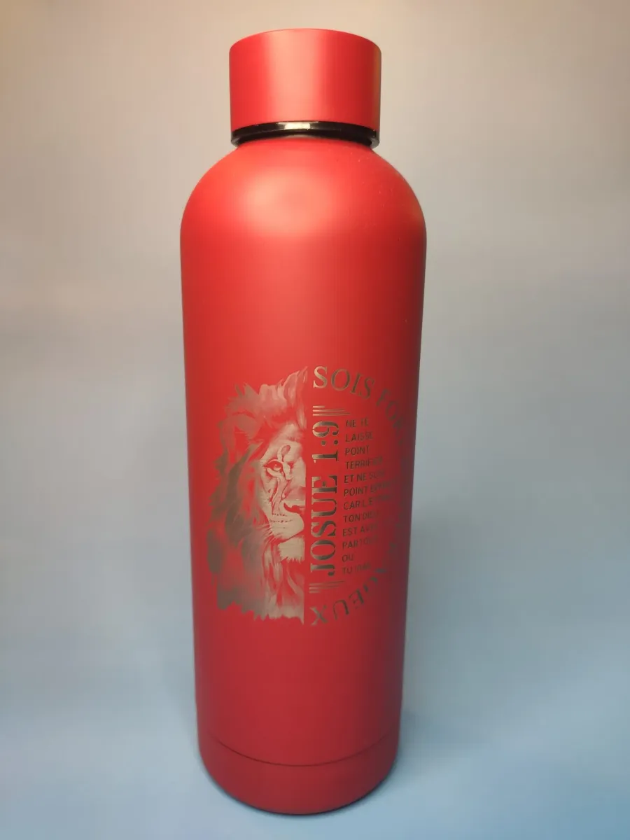 Bouteille isotherme Lion, rouge, bouchon à vis - "Sois fort et courageaux ne te laisse point...