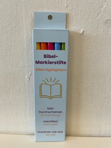 Crayons marqueur pour souligner dans la Bible