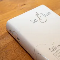 Bible Segond 21, gros caractères - couverture souple en toile blanche, tranche argentée