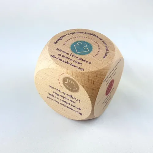 DÉ EN BOIS 6 PRIÈRES REMERCIEMENTS 6CM