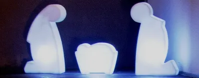 CRèCHE BLANCHE EN 3 PARTIES éCLAIRéE PAR LED
