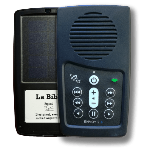 Bible Segond 21 audio - Lecteur à recharge solaire -  avec écouteurs et câble de charge USB