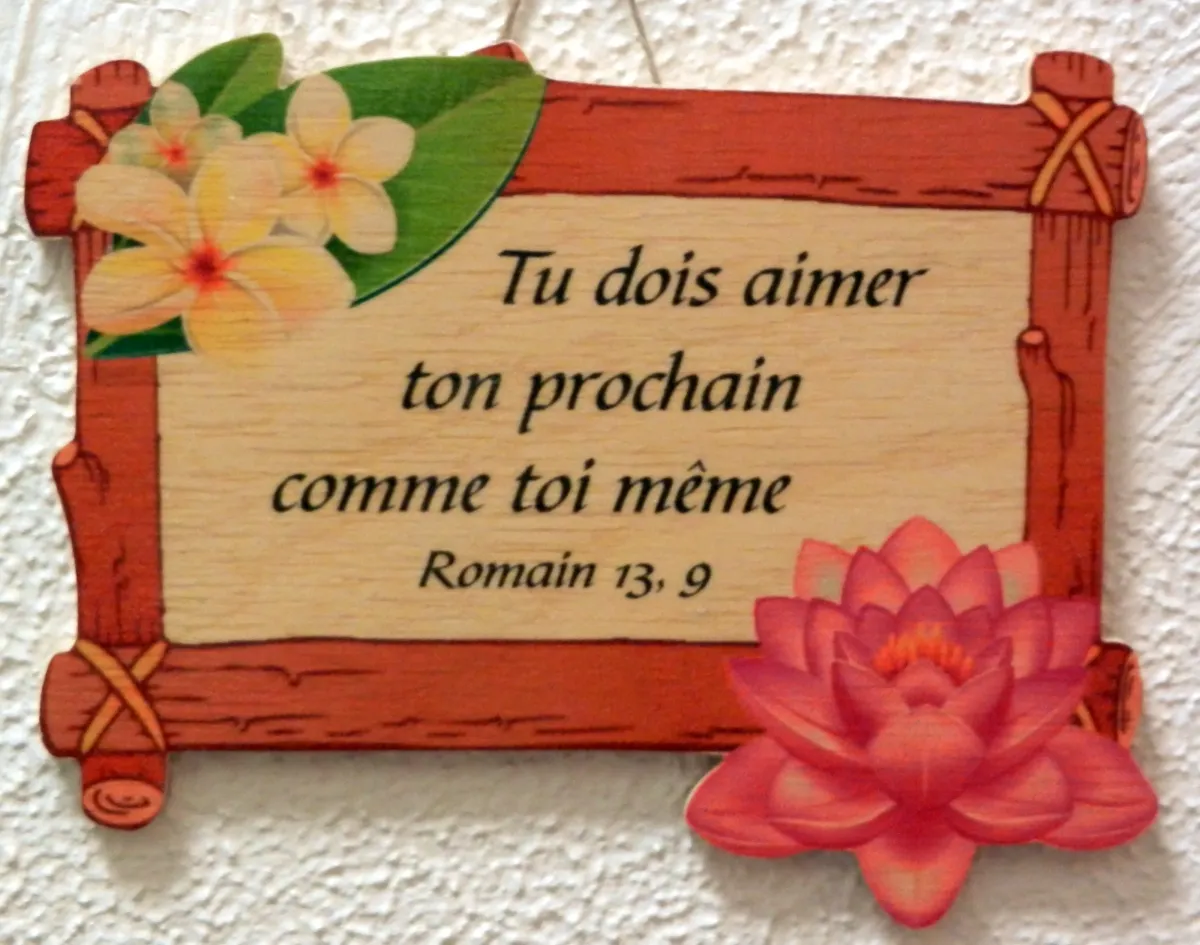 Bois, cadre avec fleurs, Romains 13.9