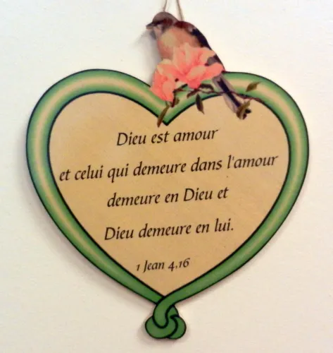 Bois cœur et oiseau, Dieu est amour […] - 1 Jean 4.16