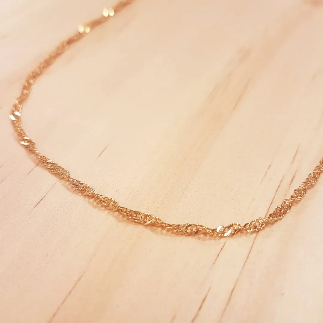 Chaîne torsadée plaqué or - 45 cm