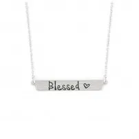 Collier avec pendentif plaque "blessed"