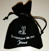 Kit de sainte-cène - Étui en tissu marqué "En mémoire de moi - Jésus" avec deux flacons [Article...