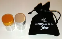 Kit de sainte-cène - Étui en tissu marqué "En mémoire de moi - Jésus" avec deux flacons [Article...