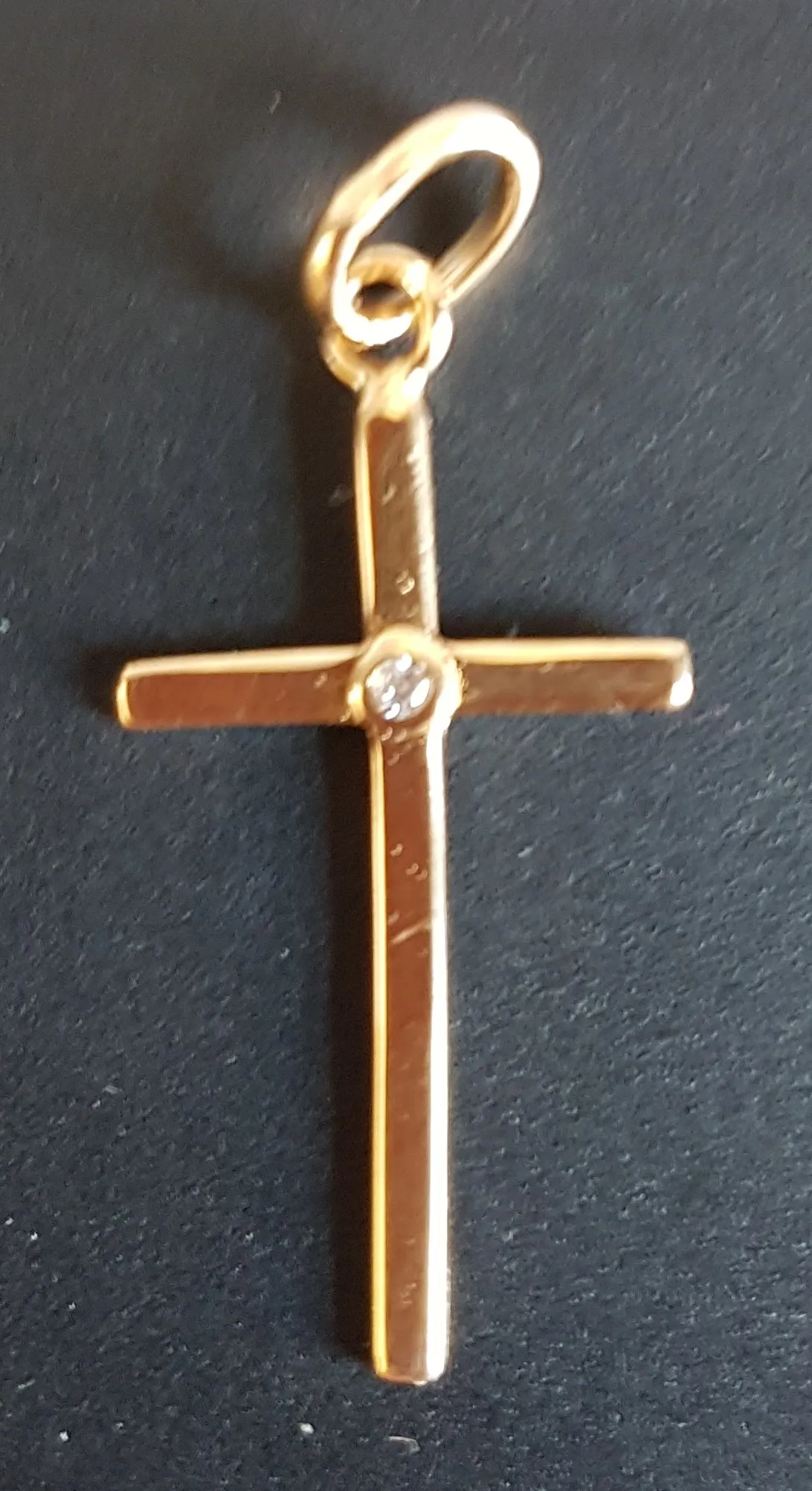 Croix en Plaqué Or 25 mm  + Oxyde de Zirconium